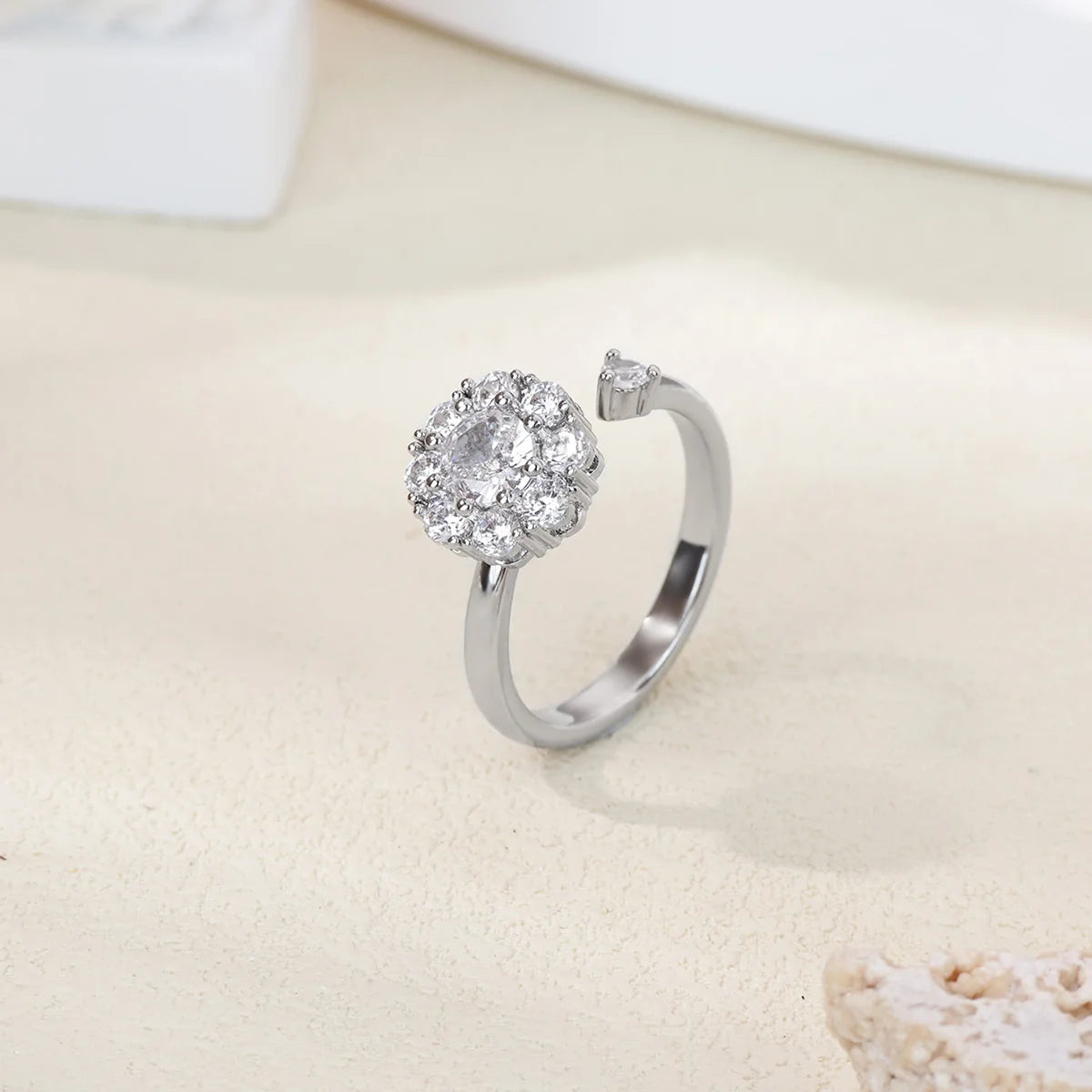 Women's Spinner Ring Luxury Four Clover Flower Rings