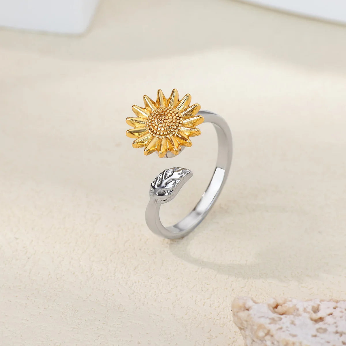 Women's Spinner Ring Luxury Four Clover Flower Rings